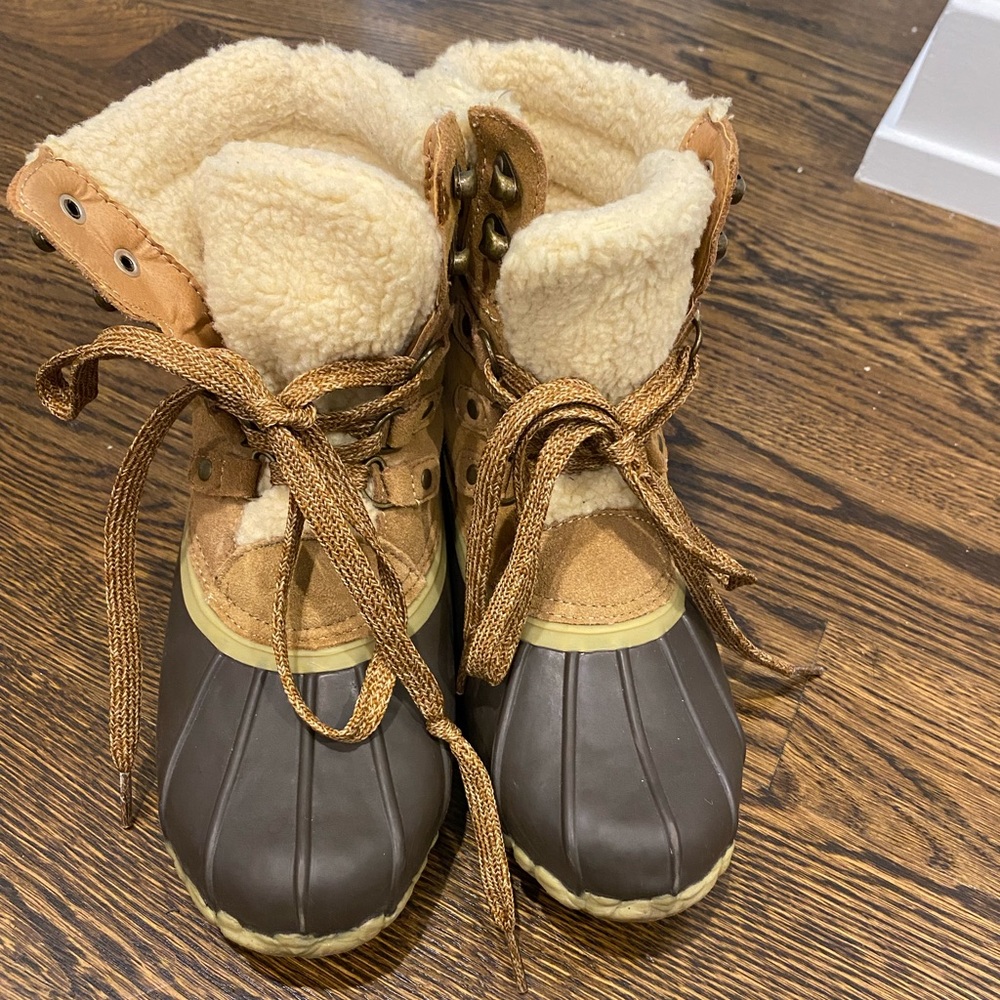 Sporto Duck Boot | Size 7 | Waterproof Suede